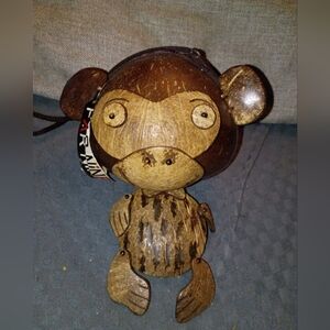 Vintage Brown Far Nine Monkey Coconut Shell Purse NWT